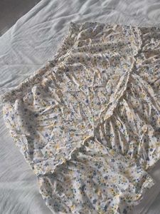Flowy Floral Print Tiered Skirt