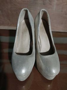 Elegant Metallic Platform Heels