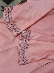Peach Kurta Set with Elegant Embroidery