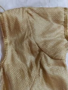 🤩Offer🤩Golden Shining Blouse