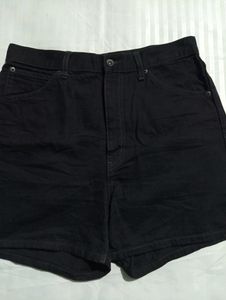 UNIQLO Women Shorts