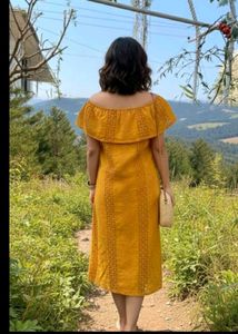 Chic Yellow Lace Off-Shoulder Midi Dress