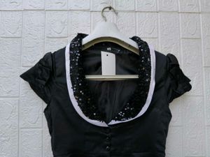 New with tag Korean Chic Black Peplum Top