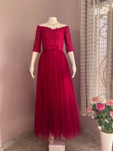 RED LACE GOWN