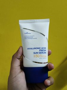 ISNTREE Hyaluronic Acid Sun Serum SPF 50