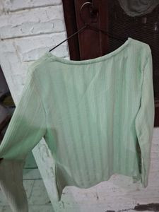 fitted top
