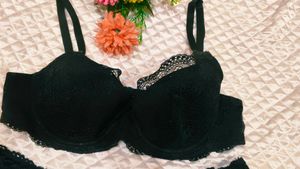 Black Lace Bra and Panty Set