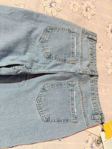 Stylish Distressed Light Wash Jeans