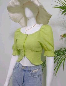 pretty crop top