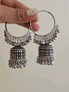 Assorted Women's Jewelry Set