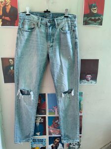 American Eagle Light Wash Distressed Jeans