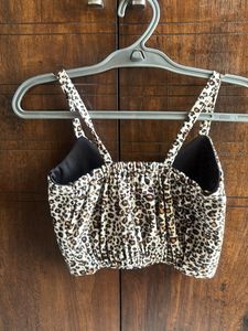 Stylish Leopard Print Crop Top