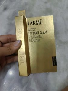 Lakme Volumizing Mascara