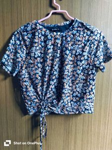Floral Tie-Front Cropped Top