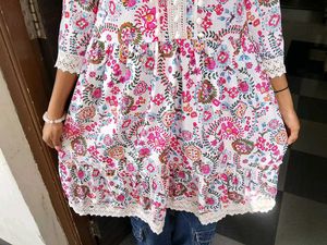 Boho Floral Print Kurta with Lace Trim