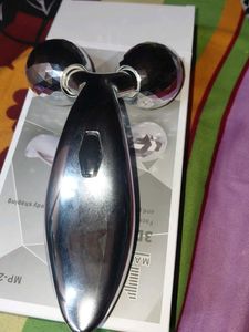 3D Face Roller Massager