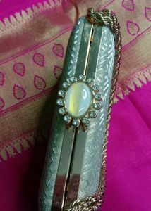 Elegant Clutch Bag with Chain