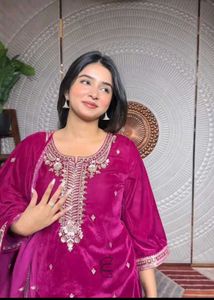 Elegant Pink Velvet Kurta Set