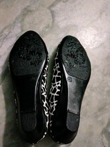 Leopard design bellies