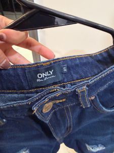 Stylish Ripped Blue Denim Jeans