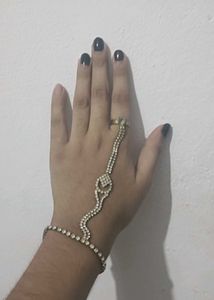 Sparkling Rhinestone Hand Bracelet
