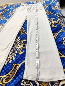 H&amp;M Wide Leg Beige cotton Jeans✨