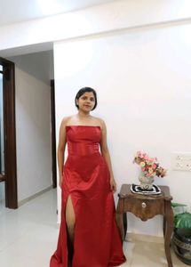 Elegant Red Evening Gown with High Slit