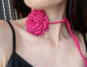 one Rose Crochet Choker