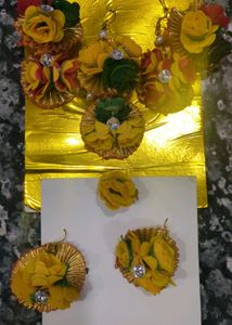 Bridal Haldi-Mehndi Set With Extra 4Pair Earings