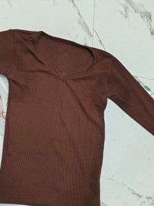 fitted t-shirt