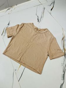 Basic Tan Cropped T-Shirt