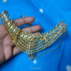 Beautiful Necklace With Long Earring