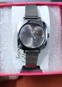 Chic Silver Watch