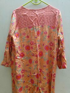 Floral Print Top- size xl