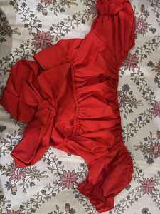 Red lace up Off-Shoulder Puff Sleeve Top