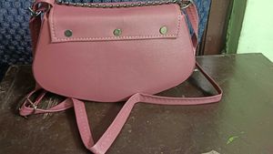 Chic Pink Crossbody Bag with Chain Strap