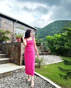 Chic Pink Square Neck Midi Dress