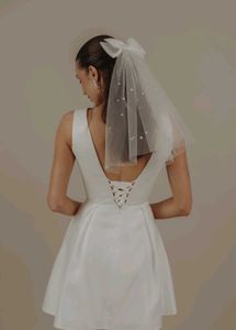 Bow Clip Center Style Veil Type White