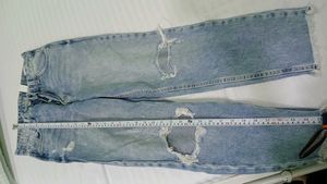 H&amp;M Distressed Light Wash Mom Jeans