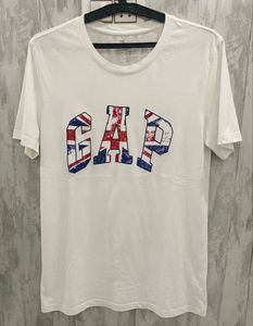 GAP White T-Shirt