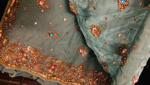 SALE 🎉🎉zardozi ethnic saree