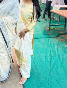 Elegant Yellow Kurta Set with Tassels