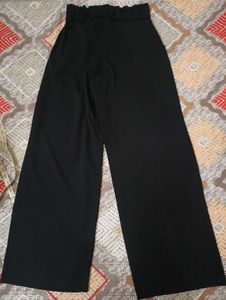 Chic Black Wide-Leg Pants
