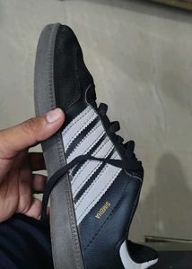 Adidas SIMBHA Sneakers