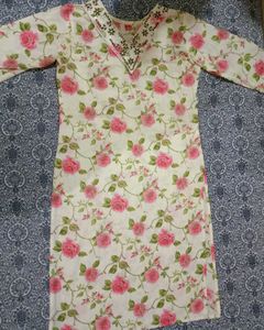 Elegant Floral Print Kurta with Embellished Neckli
