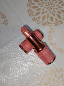 Shimmer Lipstick For Parties