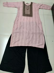 200 For One Superb 🍑kurta black⚫plazo
