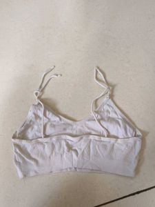 Comfortable Ribbed Sports Bra