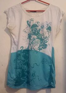 Unique Graphic Print T-Shirt