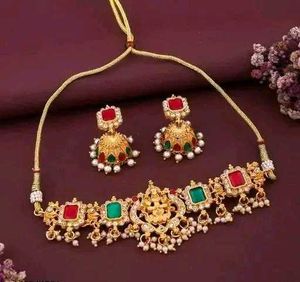 Rose gold plated Necklace with pretty earings
